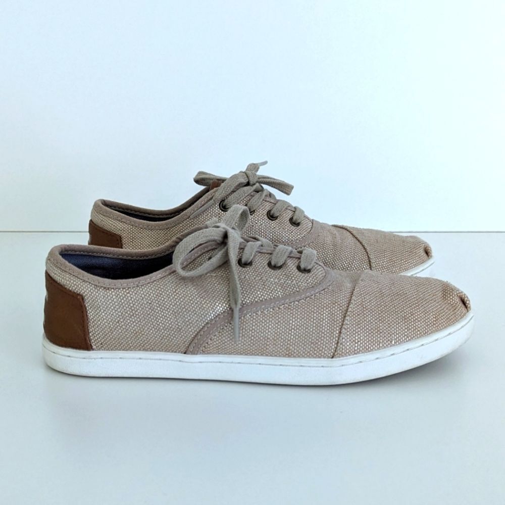 Toms Donovan Khaki Lace Up Sneakers 6.5
